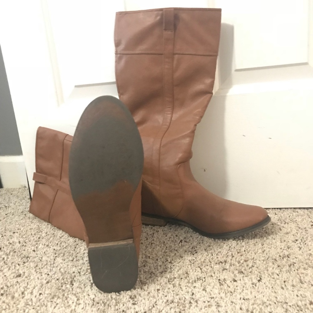 Boots - Picture 2 of 2